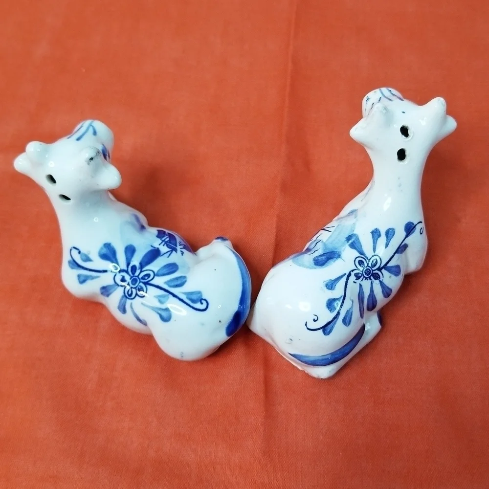 Vintage Blue & White Ceramic Cow Salt & Pepper Shakers, Holland Windmill Design